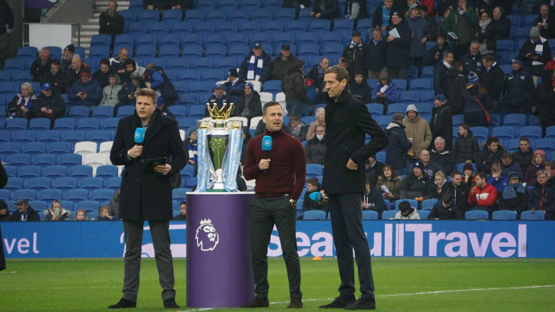 在此过程中 在此过程中